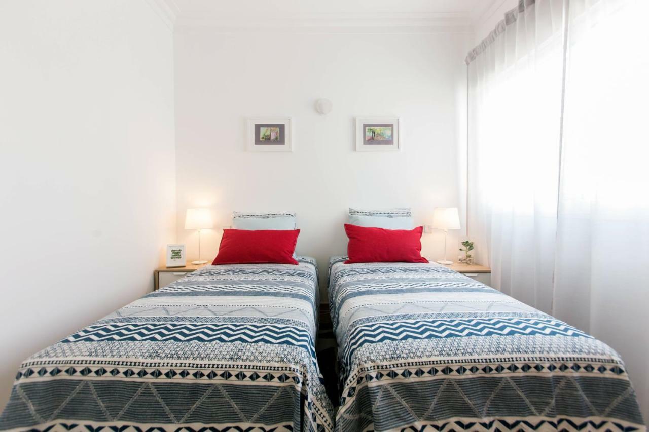 Friends & Family Tree Apartment Porto Luaran gambar