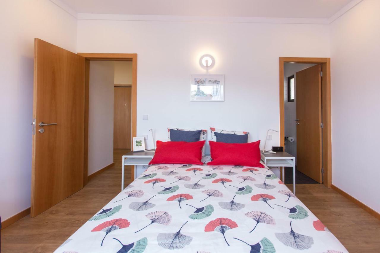 Friends & Family Tree Apartment Porto Luaran gambar