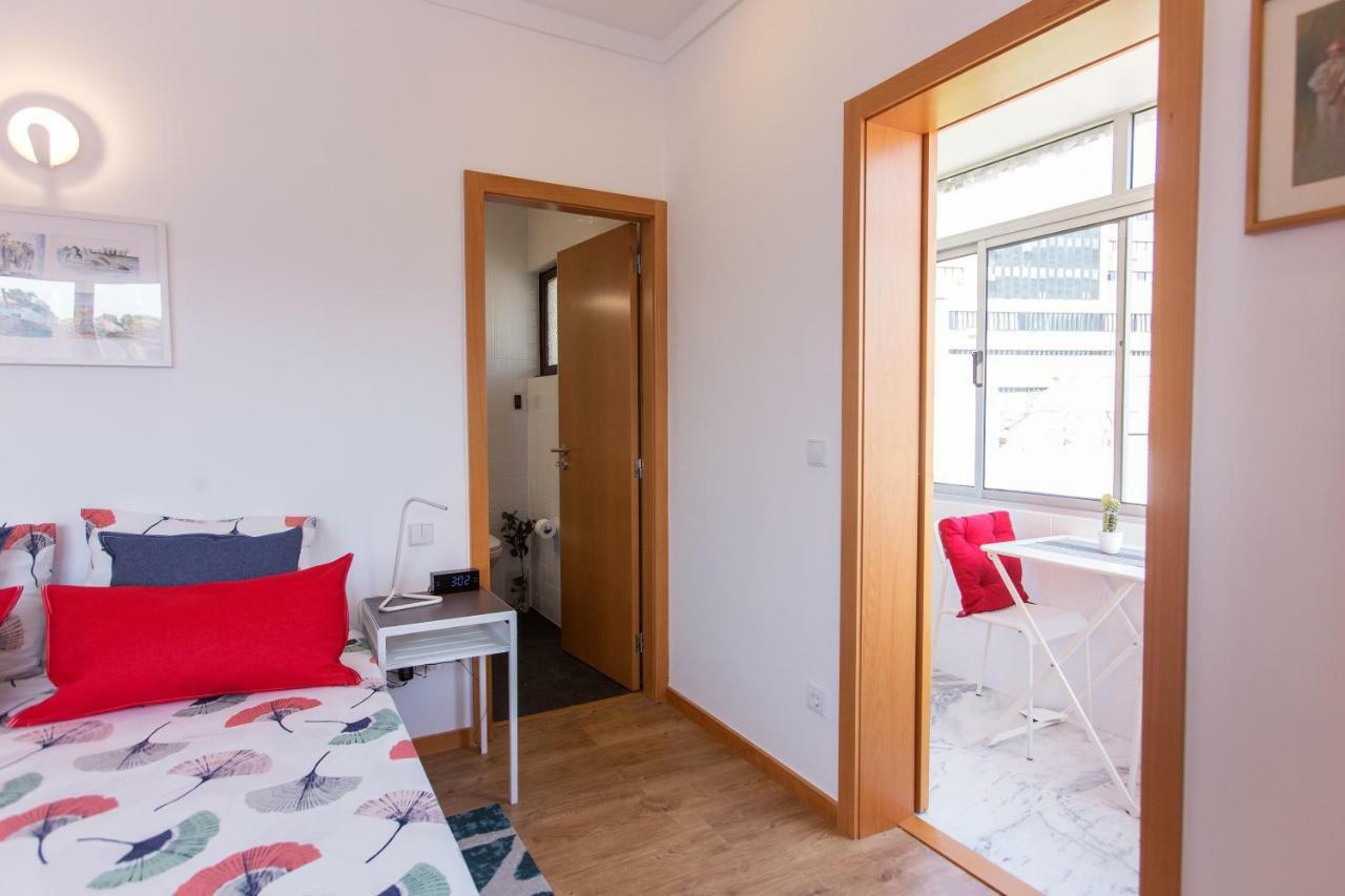Friends & Family Tree Apartment Porto Luaran gambar
