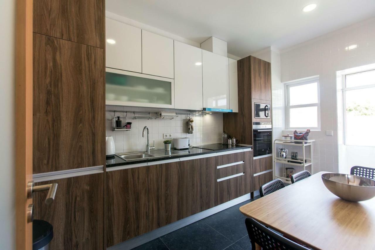 Friends & Family Tree Apartment Porto Luaran gambar